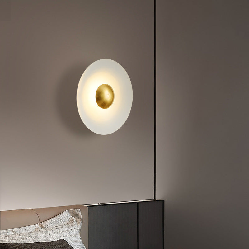 LuxeAura Minimalistische LED Plafond- en Wandlamp - Metalen Design voor Hotels en Moderne Interieurs