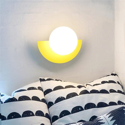 LichtStijl Strakke LED Wandlamp - Modern Metalen Design voor Slaapkamer en Woonkamer