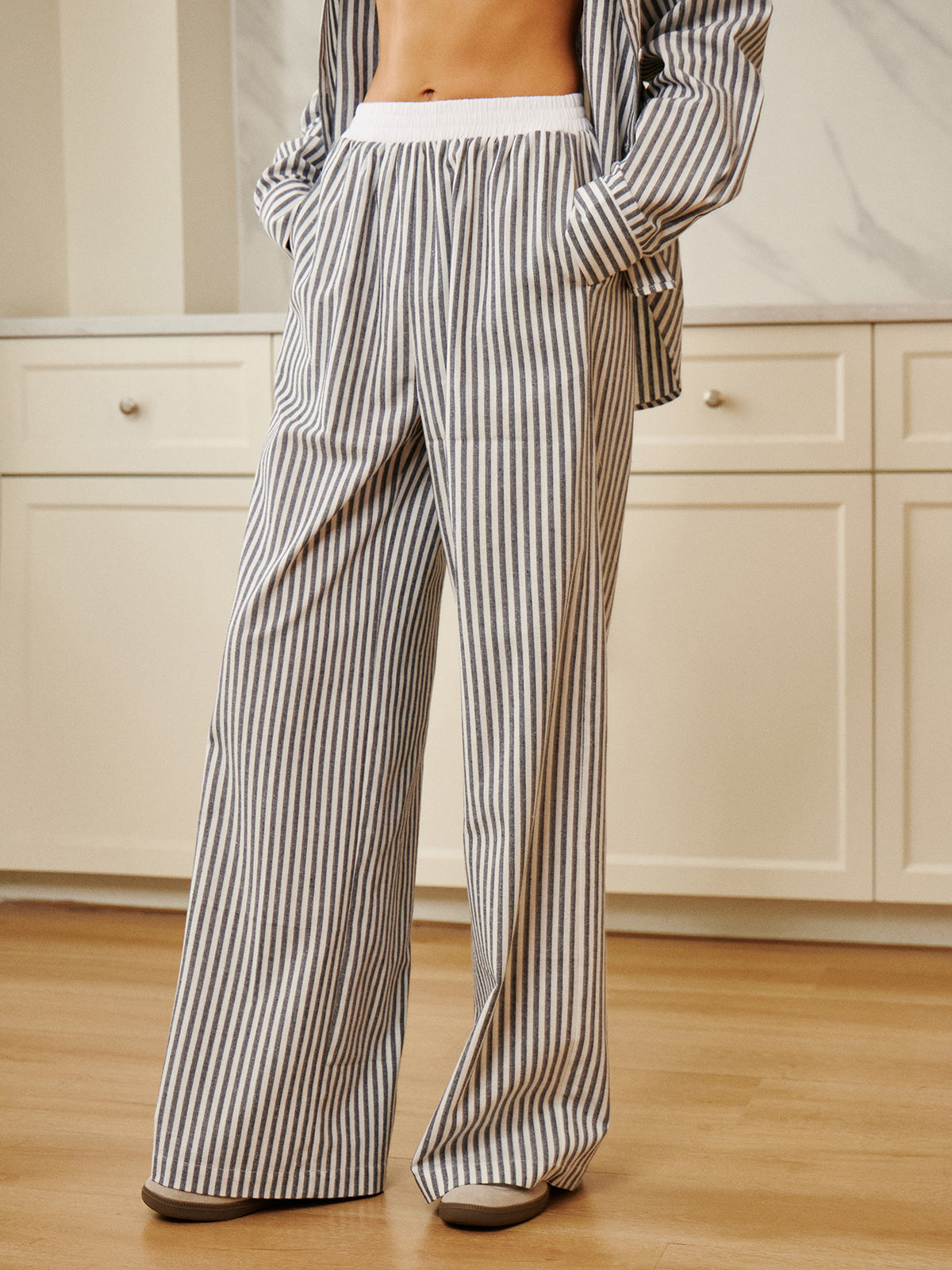 Pinstripe Wide Leg Broek met Contrasterende Bies | Valentina