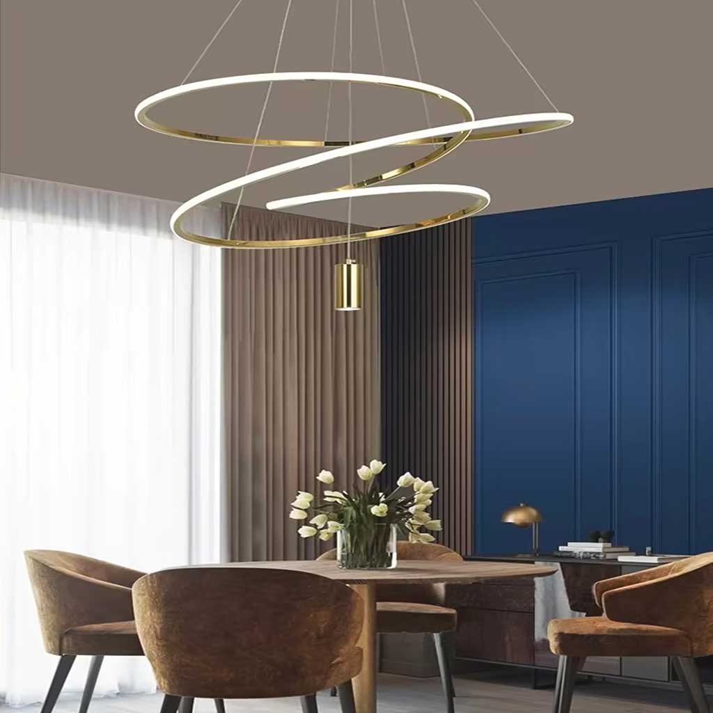 Celestique LED-Kronleuchter – elegante goldene Hängelampe mit unregelmäßigem Orbit-Ring und dimmbarer Beleuchtung