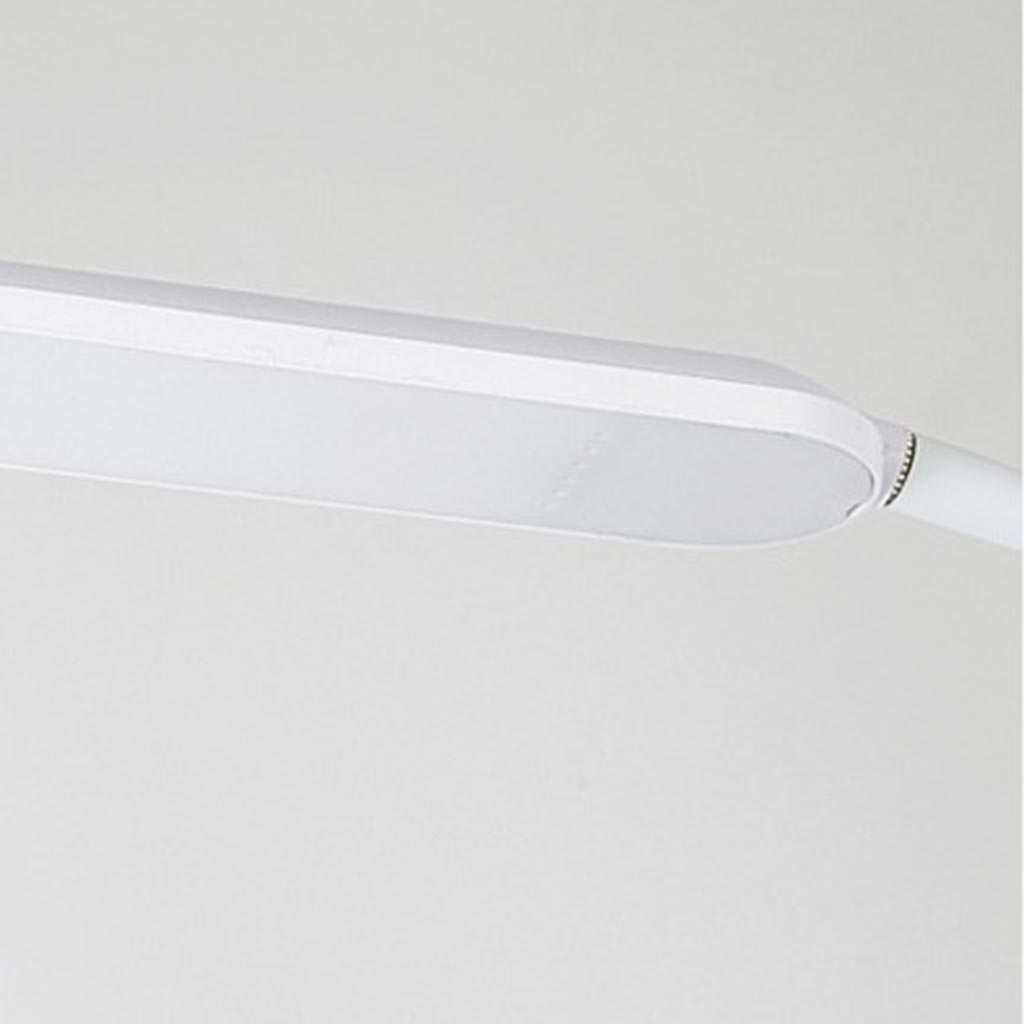 Dimmbare LED-Stehleuchte Luna Arc – stilvolles Schwarz-Weiß-Design