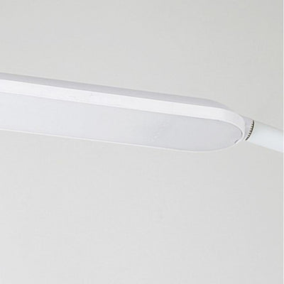 Dimmbare LED-Stehleuchte Luna Arc – stilvolles Schwarz-Weiß-Design