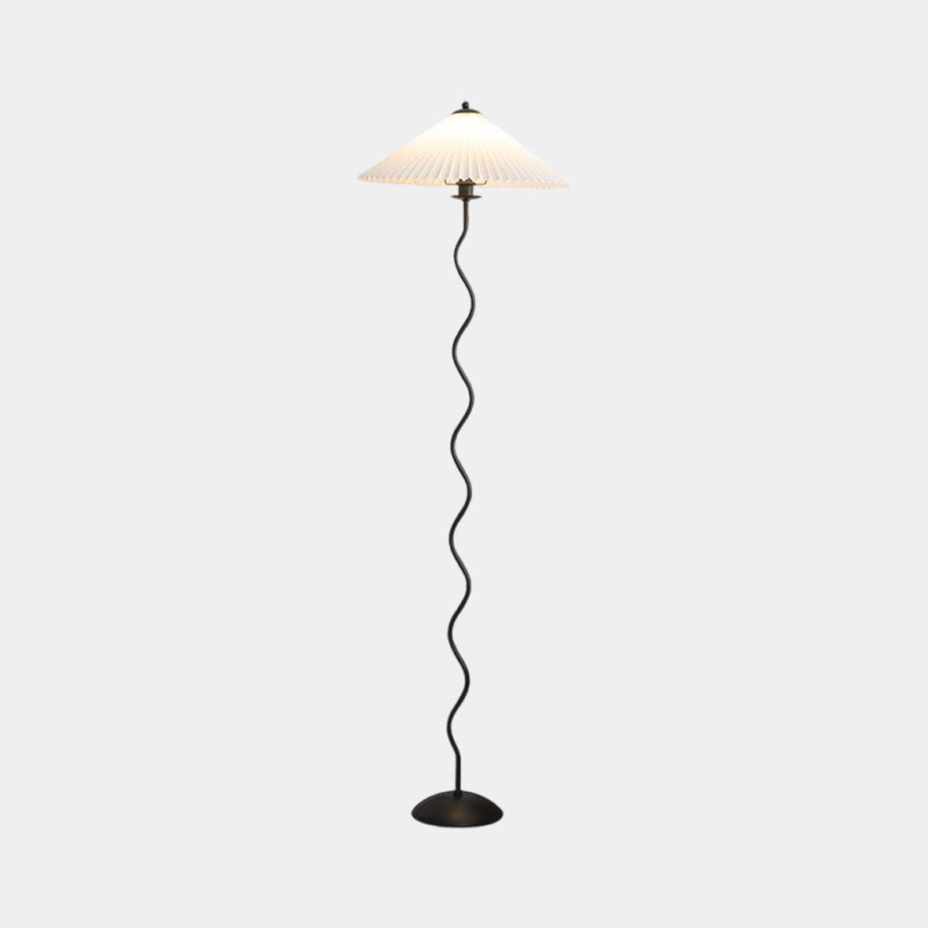 Retro Elegance Vloerlamp met Witte Geplooide Stoffenkap