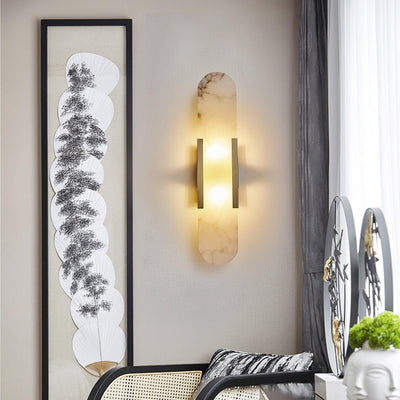 LuxeLicht | Stijlvolle Wandlamp met Elegante Messing Accenten