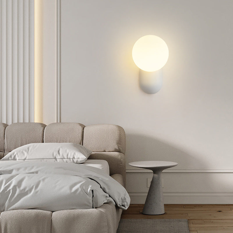 LumiGloed | Ambachtelijke LED Wandlamp - Elegant Hars en Glas Design voor Slaapkamer en Woonkamer