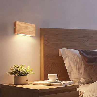 AuroraWood Moderne rechteckige LED-Wandleuchte für Schlafzimmer – Holzdesign