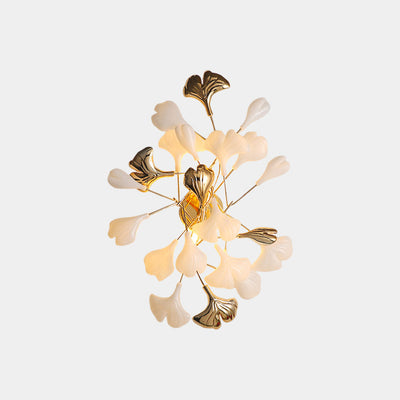 GinkgoLicht  Elegante Keramische Wandlamp met Gouden Bladontwerp