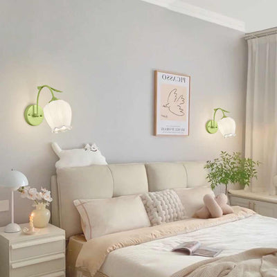 BloesemLicht | Wandlamp met Crème Glazen Bloem in Groen en Wit