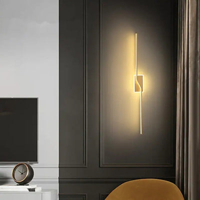 LuxeLine Minimalistische LED Wandlamp in Zwart en Goud voor de Slaapkamer