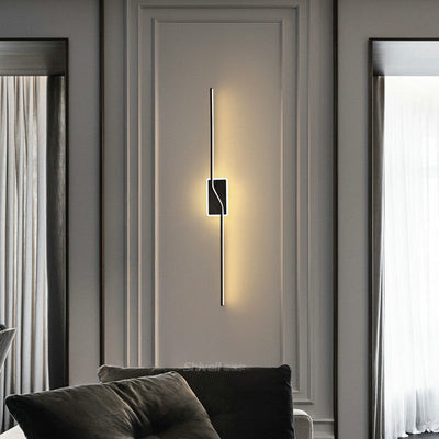 LuxeLine Minimalistische LED Wandlamp in Zwart en Goud voor de Slaapkamer