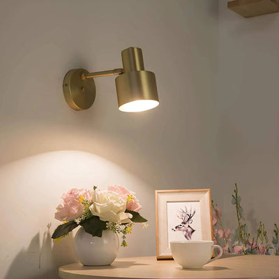 GoudenGlans - Minimalistische Luxe Zuilwandlamp van Goudmetaal