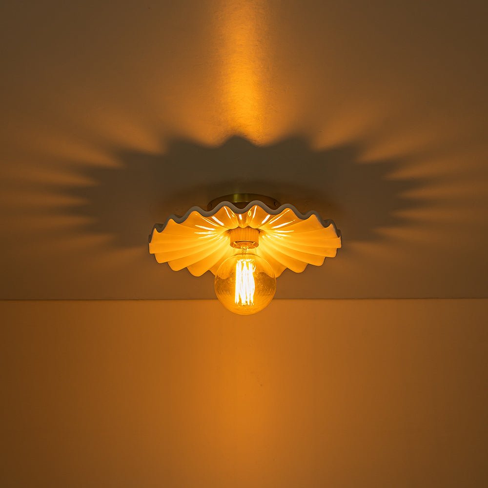 Romige Gerimpelde Plissé Semi-Flush Mount